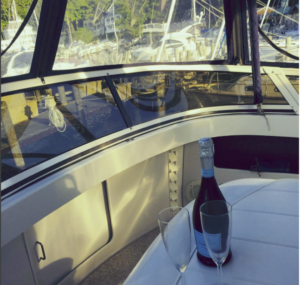 Bubbly on the boat